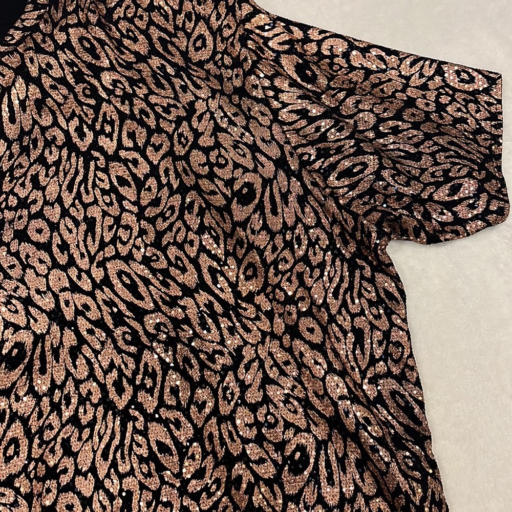 Sequin Leopard Top - Picture 3 of 5